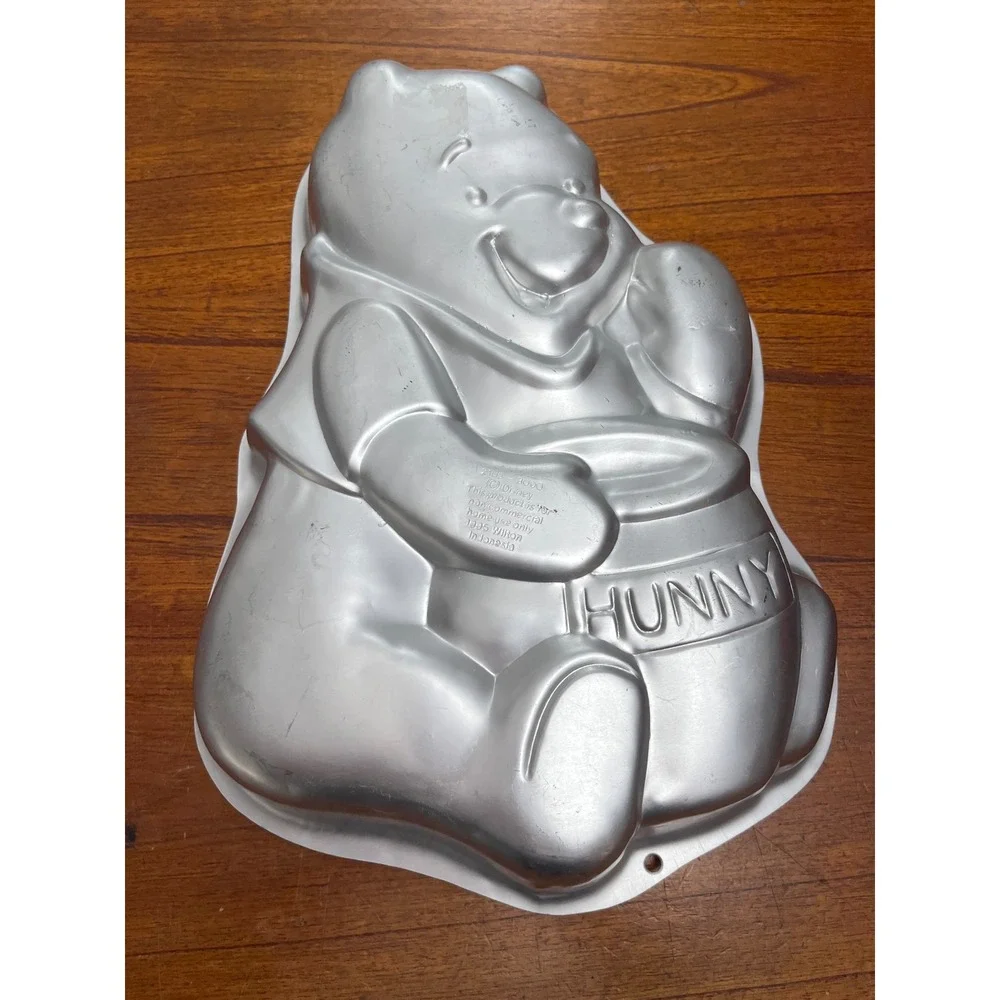 Vintage 1995 Wilton Disney Winnie the Pooh Hunny Pot Cake Pan 2105-3000 Aluminum